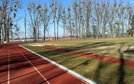 Prace pielęgnacyjne na stadionie w Chełmicy Cukrowni zakończone! 6